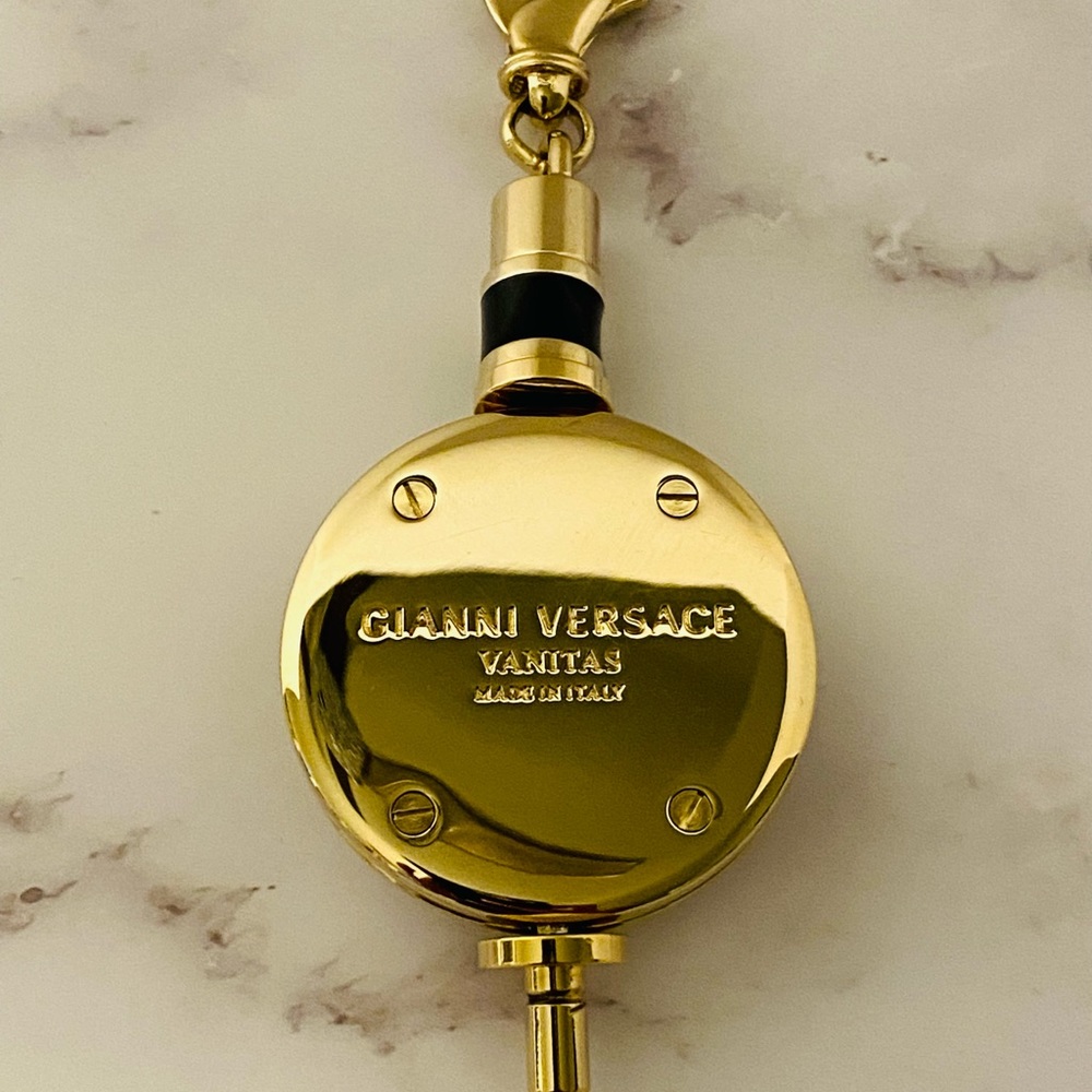๐ฅ Versace Medusa Black & Gold Key Chain, Bag charm ๐ฅ - Picture 3 of 5